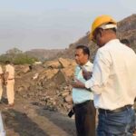 धनबाद भूधसान के बाद अवैध कोयला खनन पर प्रशासन का बड़ा प्रहार, एसडीएम के नेतृत्व में भारी मात्रा में कोयला और वाहन जब्त