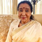 आशा भोसले को कार्डियक अरेस्ट, मुंबई के ब्रीच कैंडी अस्पताल में इलाज जारी