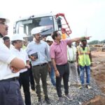 बिलासपुर संभागायुक्त ने निर्माणाधीन मेडिकल कॉलेज का किया निरीक्षण