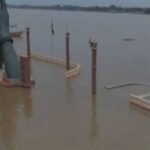 वाराणसी में गंगा का विकराल रूप, अस्सी से नमो घाट तक 84 घाट जलमग्न; बाढ़ को लेकर अलर्ट