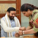 हरियाणा में रक्षाबंधन की धूम, CM सैनी से लेकर हुड्डा तक नेताओं ने बहनों से बंधवाई राखी
