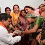 रायपुर : बिहान की दीदियों ने उपमुख्यमंत्री विजय शर्मा को राखी बांधकर दी बधाई, साझा किए गुजरात भ्रमण के अनुभव