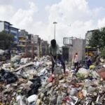 हरियाणा में सफाई कर्मचारियों की हड़ताल से सात शहरों में कूड़े का संकट गहराया