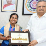 राजनांदगांव की बेटी ज्ञानेश्वरी यादव ने कॉमनवेल्थ गेम्स 2026 में जीता रजत पदक, विधानसभा अध्यक्ष डॉ. रमन सिंह ने दी बधाई