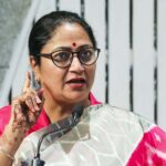 दिल्ली के कचरे के पहाड़ों पर बड़ा एक्शन, 15 लाख ट्रक कचरा हटाकर 100 एकड़ जमीन खाली