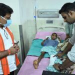 उप मुख्यमंत्री विजय शर्मा ने एम्स रायपुर में महाराष्ट्र सड़क हादसे के घायलों से की मुलाकात