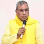 राजभर ने अखिलेश से पूछा- कांग्रेस के खिलाफ बोलने की परमिशन आपने दी या चच्चू आत्मनिर्भर हो गए?