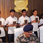 बस्तर में नक्सलवाद को झटका, 35 लाख के इनामी 6 नक्सलियों ने किया आत्मसमर्पण