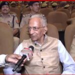 पुलिस सेवा समाज सेवा का सशक्त माध्यम, सिद्धांतों पर अडिग रहना ही सफलता का आधार : प्रकाश सिंह