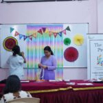 ‘कहानीकार’ कार्यशाला के दूसरे दिन कहानी, कला और किताबों से जुड़ी रचनात्मक गतिविधियों में शामिल हुए शिक्षक