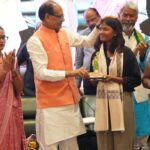 महिला किसान दिवस पर सांची में शिवराज सिंह चौहान का संवाद, 46 ग्रामीण सड़कों का भी किया भूमिपूजन
